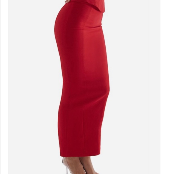 HOUSE OF CB Nayara Red Rose Maxi Skirt Size M - Picture 2 of 11